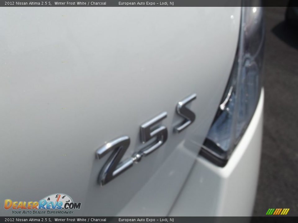 2012 Nissan Altima 2.5 S Winter Frost White / Charcoal Photo #17