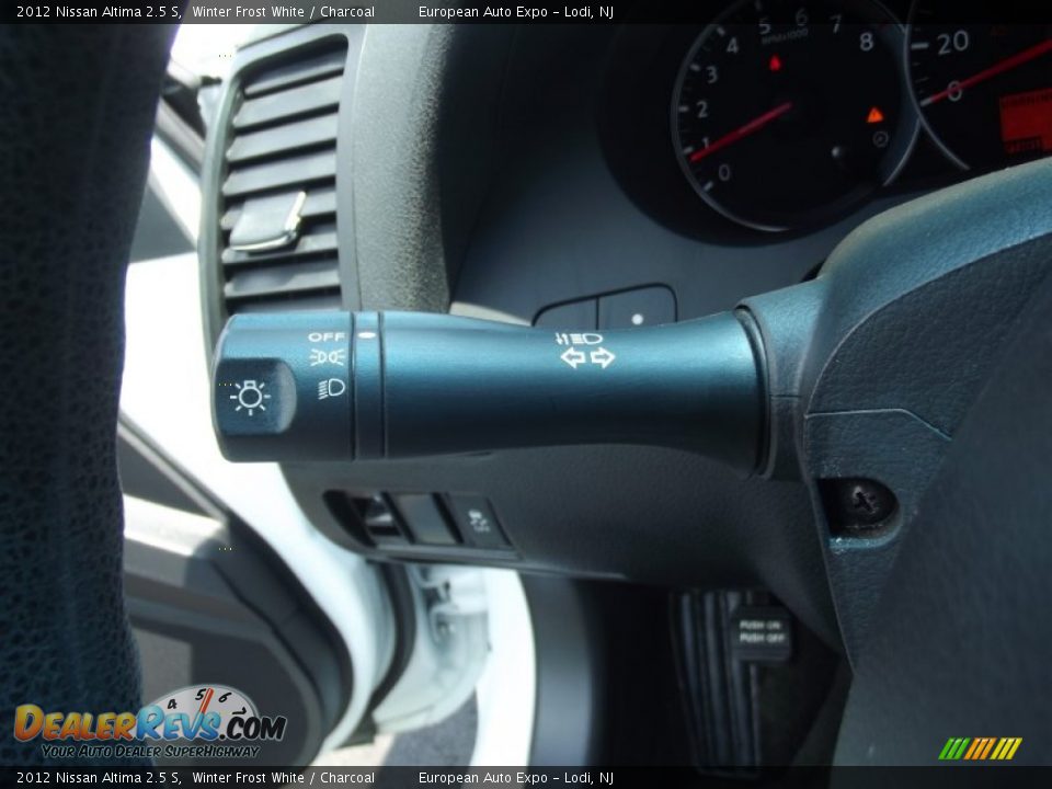 2012 Nissan Altima 2.5 S Winter Frost White / Charcoal Photo #24