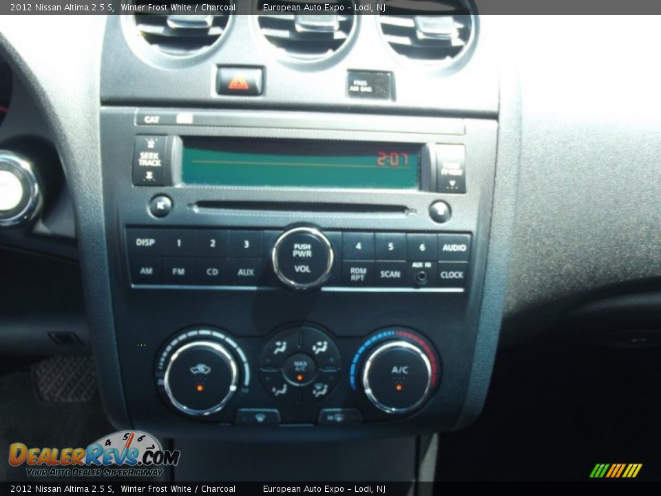 2012 Nissan Altima 2.5 S Winter Frost White / Charcoal Photo #26
