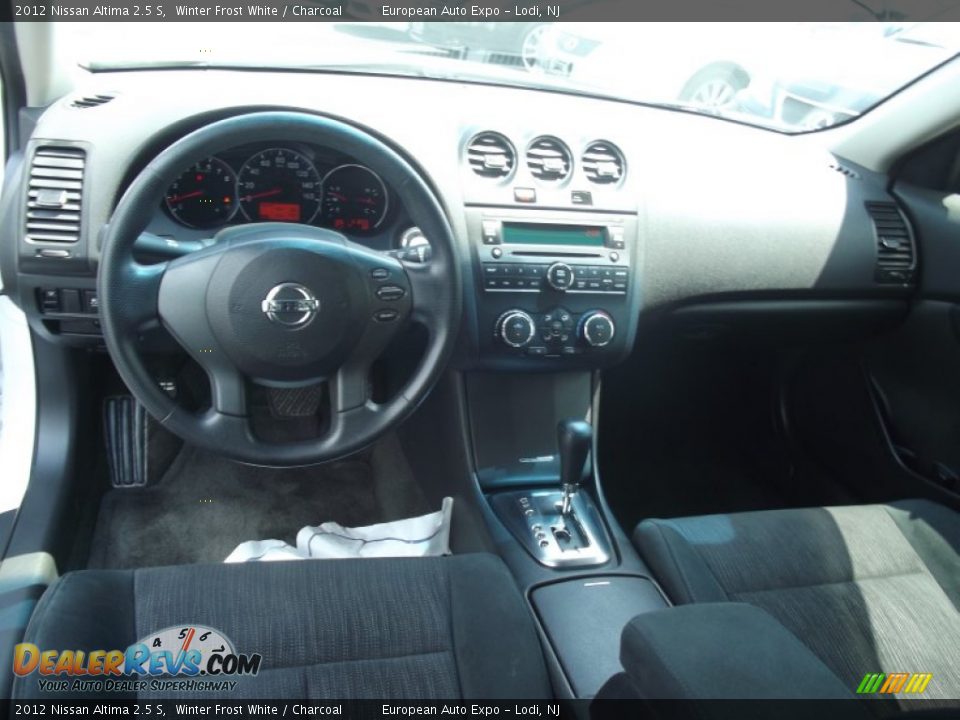 2012 Nissan Altima 2.5 S Winter Frost White / Charcoal Photo #31