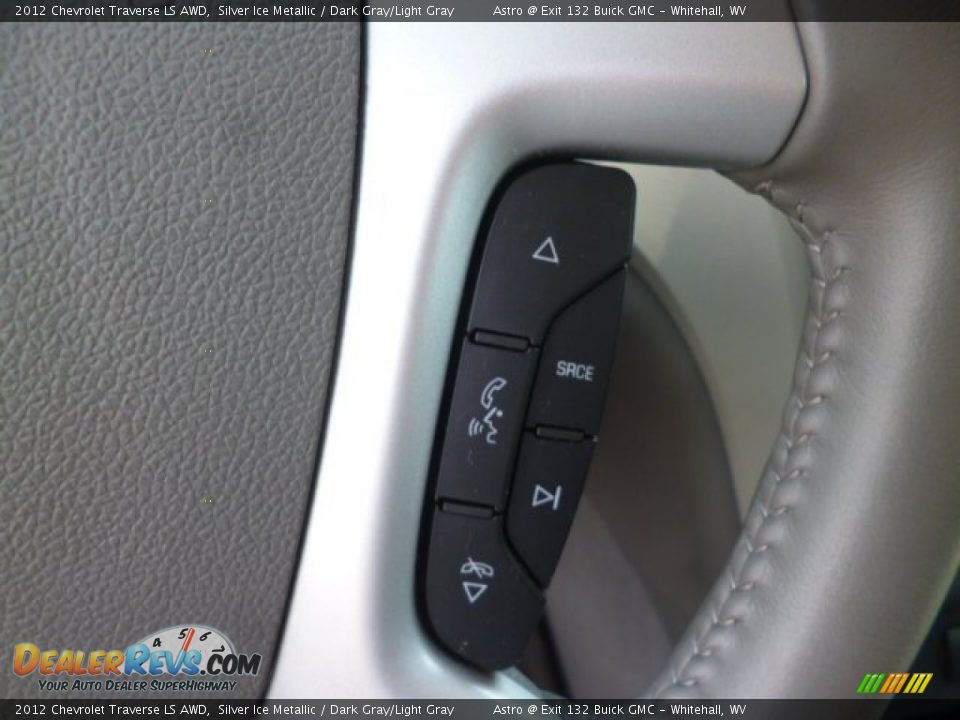 2012 Chevrolet Traverse LS AWD Silver Ice Metallic / Dark Gray/Light Gray Photo #18