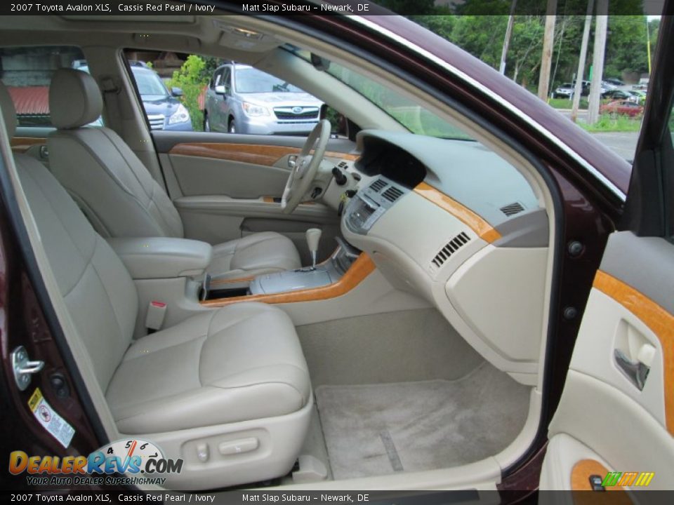 Front Seat of 2007 Toyota Avalon XLS Photo #17
