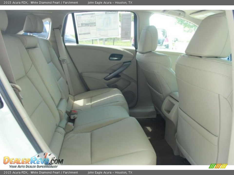 2015 Acura RDX White Diamond Pearl / Parchment Photo #17