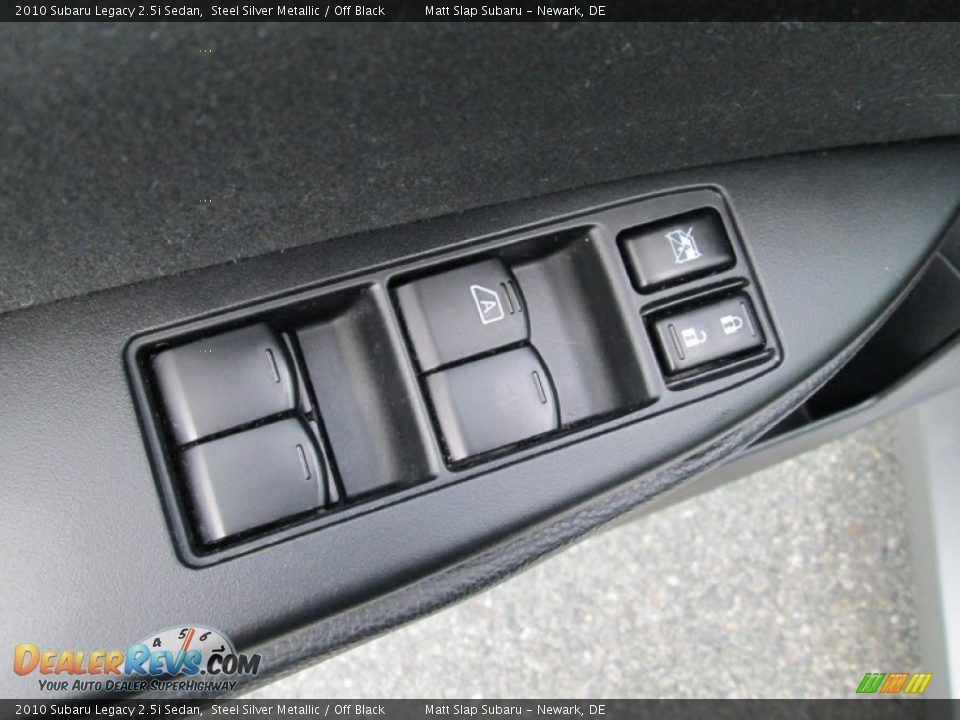 2010 Subaru Legacy 2.5i Sedan Steel Silver Metallic / Off Black Photo #13