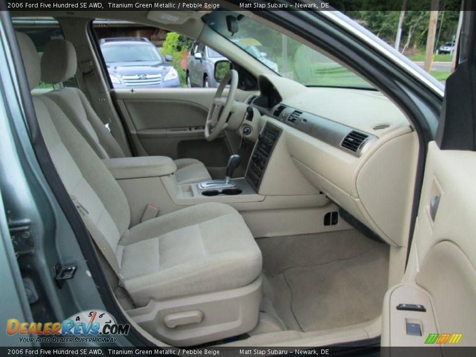 2006 Ford Five Hundred SE AWD Titanium Green Metallic / Pebble Beige Photo #17