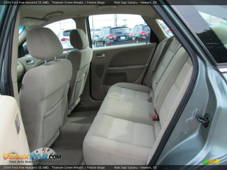 Rear Seat of 2006 Ford Five Hundred SE AWD Photo #20