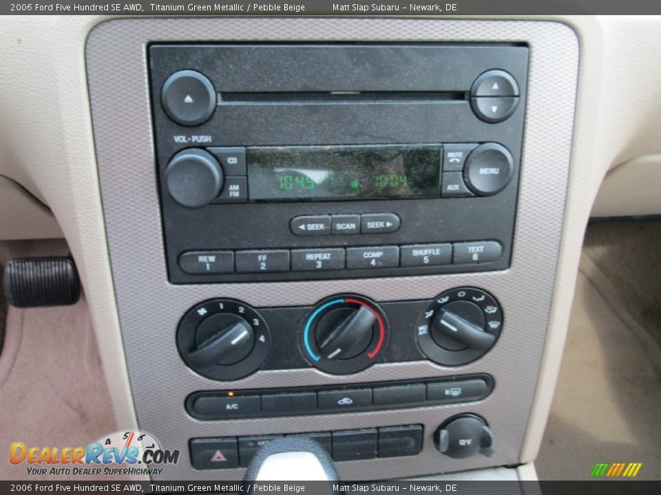 Controls of 2006 Ford Five Hundred SE AWD Photo #24