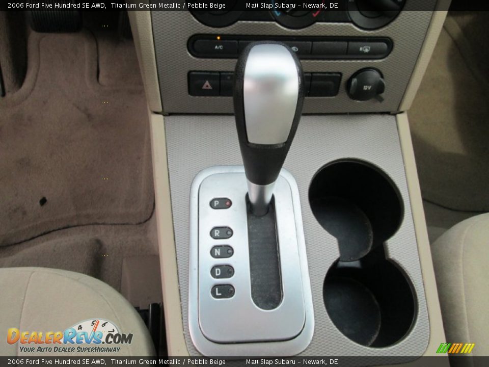 2006 Ford Five Hundred SE AWD Titanium Green Metallic / Pebble Beige Photo #25