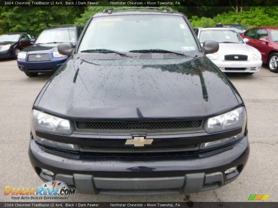 2004 Chevrolet TrailBlazer LS 4x4 Black / Dark Pewter Photo #6