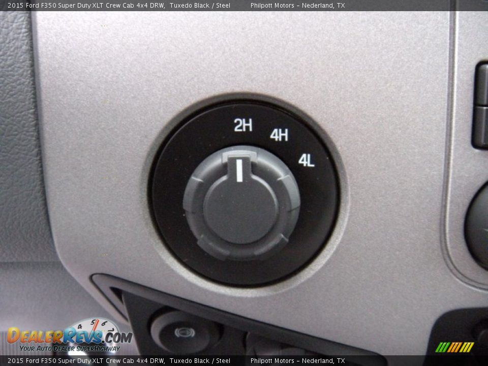 Controls of 2015 Ford F350 Super Duty XLT Crew Cab 4x4 DRW Photo #33