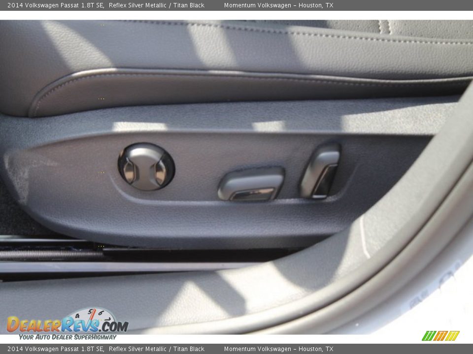 2014 Volkswagen Passat 1.8T SE Reflex Silver Metallic / Titan Black Photo #10