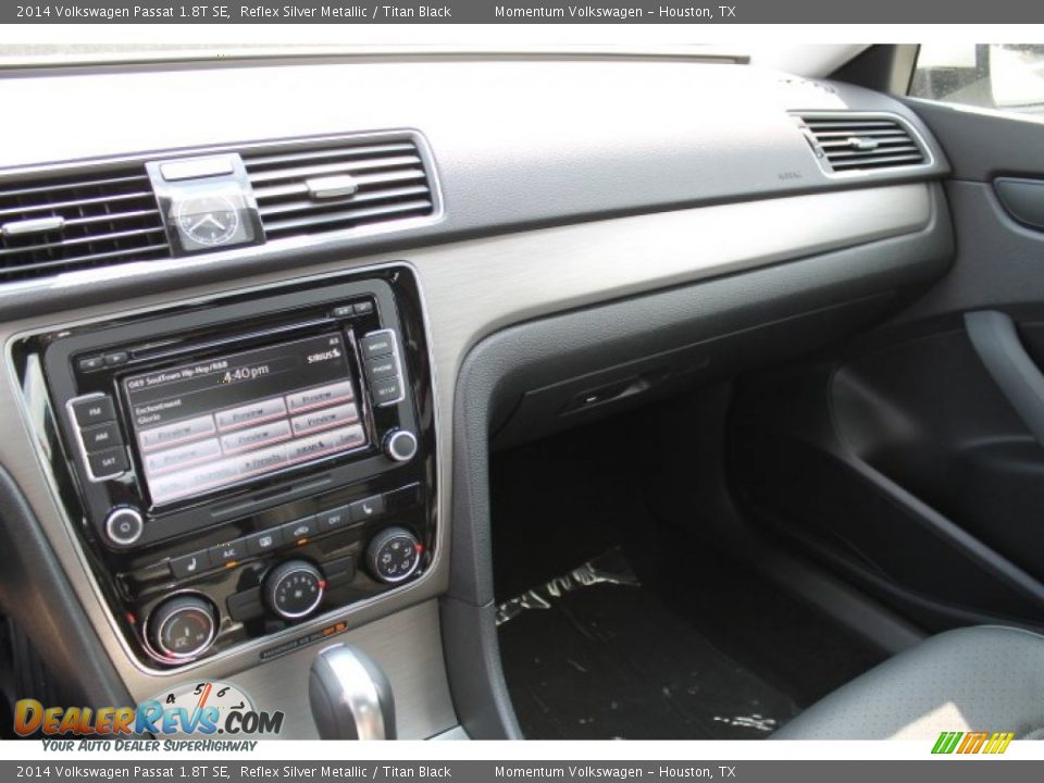 2014 Volkswagen Passat 1.8T SE Reflex Silver Metallic / Titan Black Photo #12