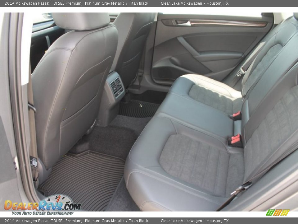 2014 Volkswagen Passat TDI SEL Premium Platinum Gray Metallic / Titan Black Photo #25