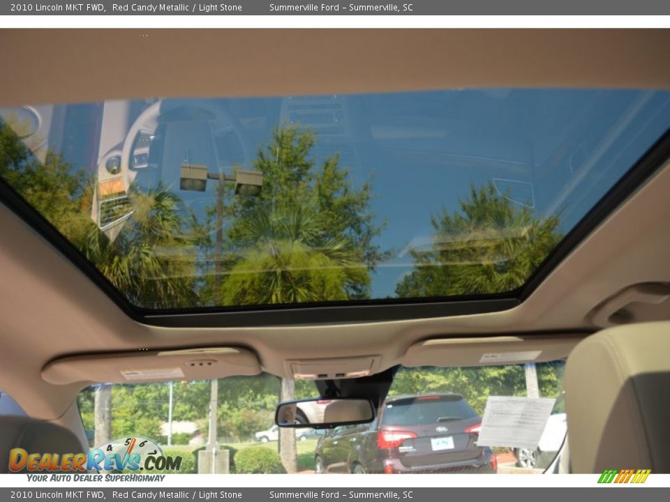 2010 Lincoln MKT FWD Red Candy Metallic / Light Stone Photo #13