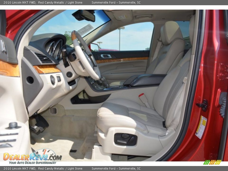 2010 Lincoln MKT FWD Red Candy Metallic / Light Stone Photo #17