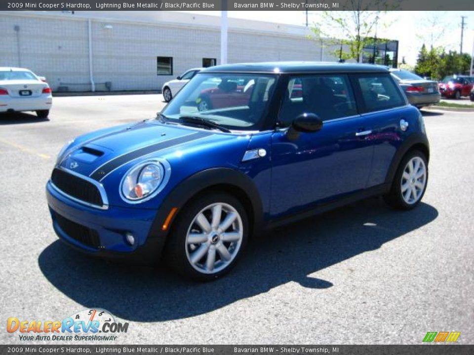 2009 Mini Cooper S Hardtop Lightning Blue Metallic / Black/Pacific Blue Photo #1