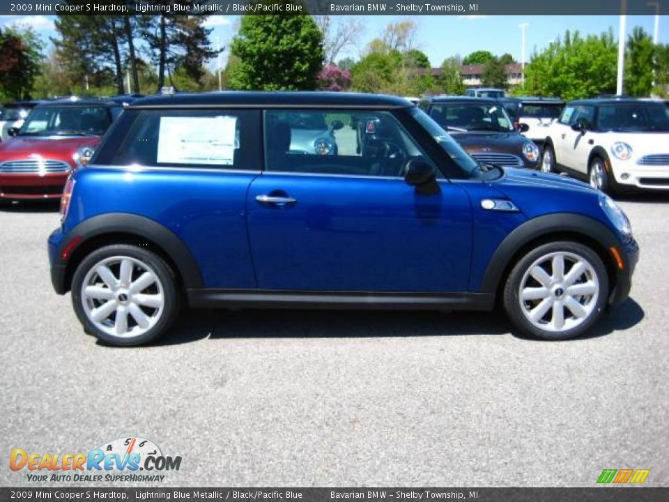 2009 Mini Cooper S Hardtop Lightning Blue Metallic / Black/Pacific Blue Photo #6