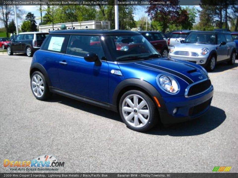 2009 Mini Cooper S Hardtop Lightning Blue Metallic / Black/Pacific Blue Photo #7