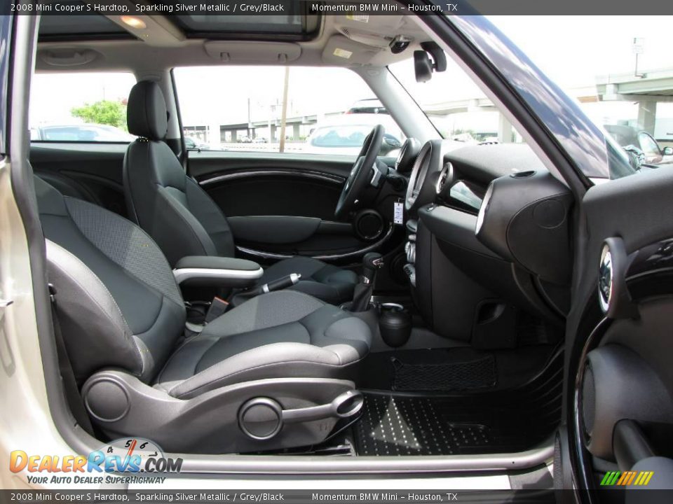 2008 Mini Cooper S Hardtop Sparkling Silver Metallic / Grey/Black Photo #18