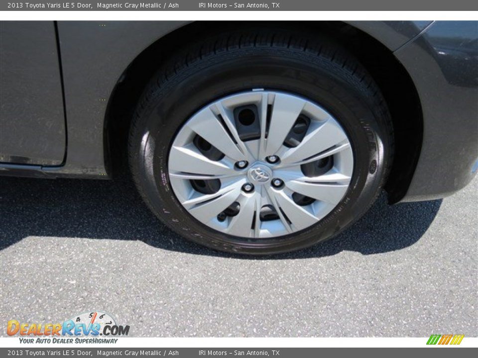 2013 Toyota Yaris LE 5 Door Magnetic Gray Metallic / Ash Photo #9