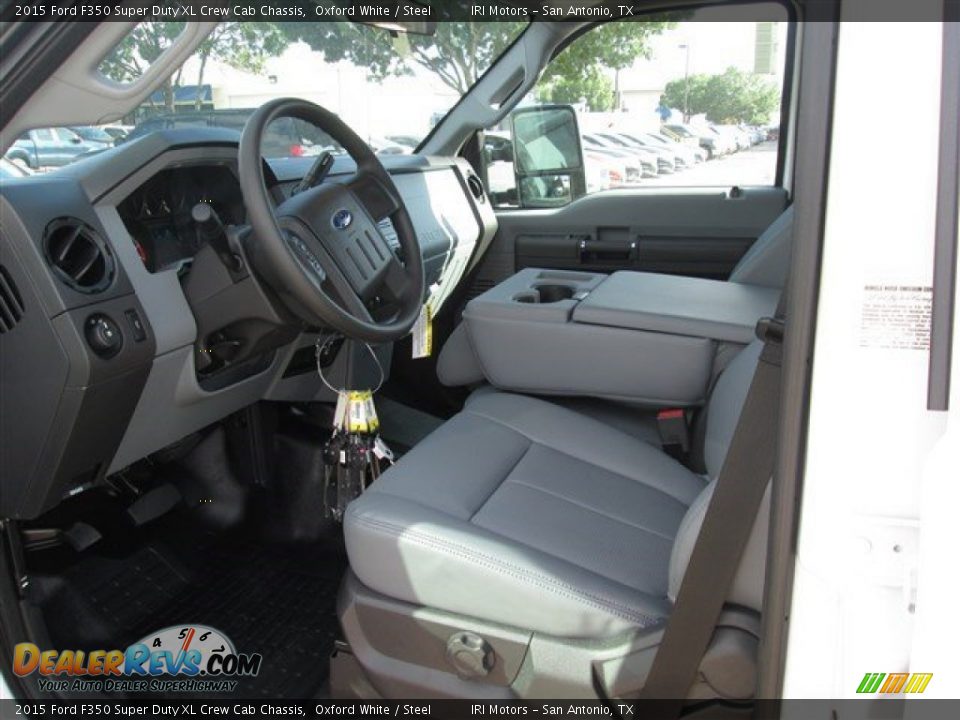 2015 Ford F350 Super Duty XL Crew Cab Chassis Oxford White / Steel Photo #8