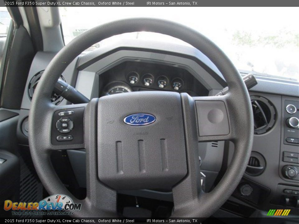 2015 Ford F350 Super Duty XL Crew Cab Chassis Steering Wheel Photo #11