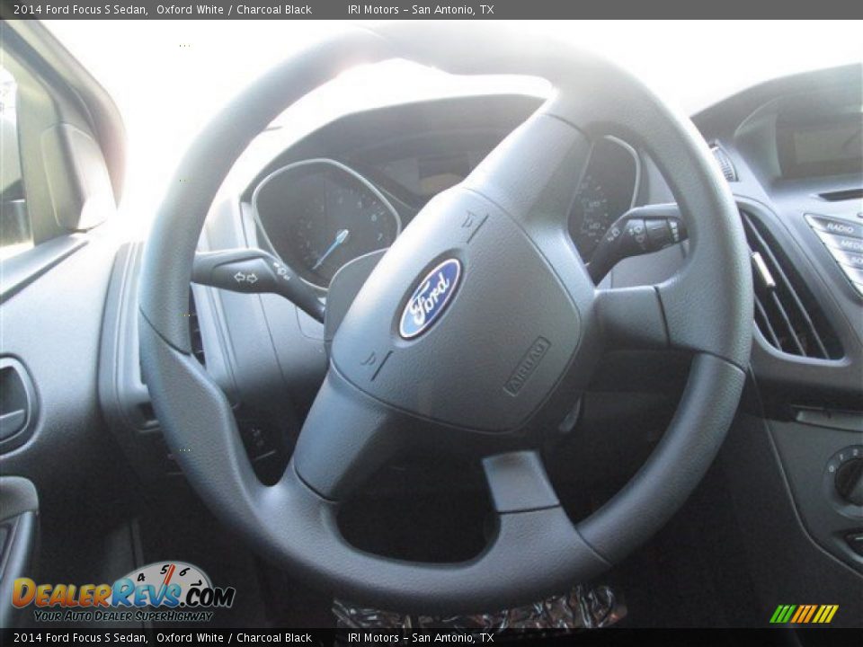 2014 Ford Focus S Sedan Oxford White / Charcoal Black Photo #9