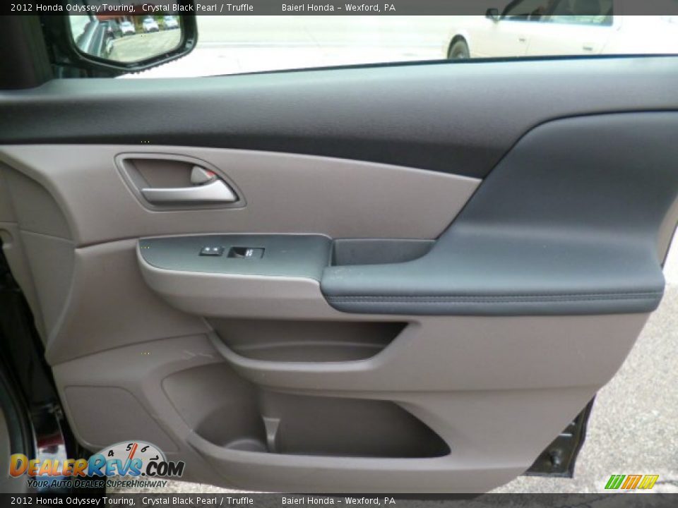 2012 Honda Odyssey Touring Crystal Black Pearl / Truffle Photo #10