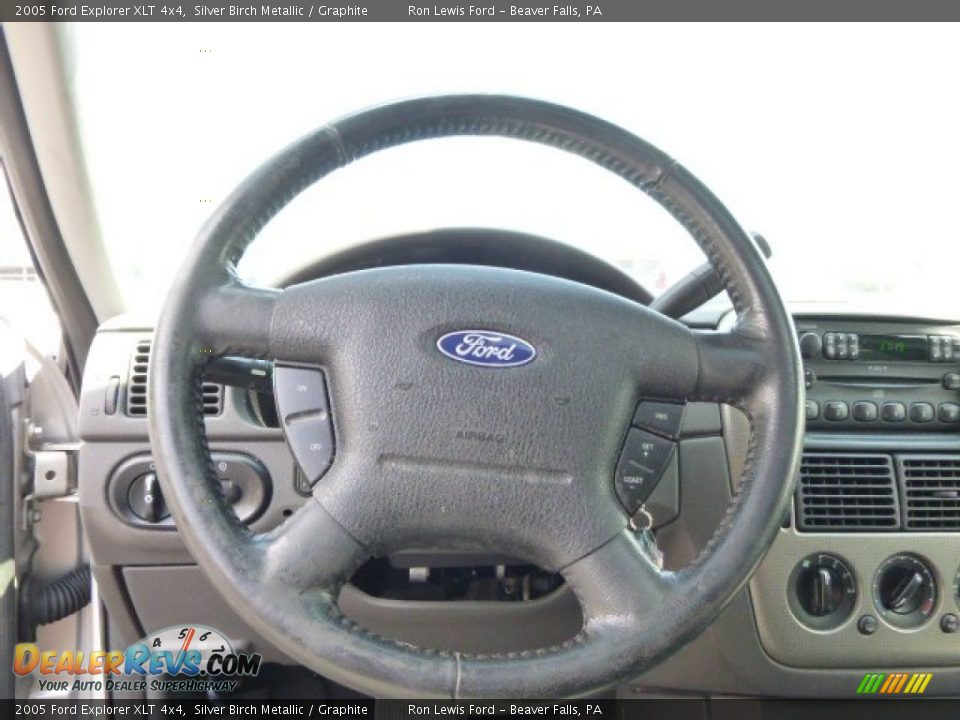 2005 Ford Explorer XLT 4x4 Silver Birch Metallic / Graphite Photo #18