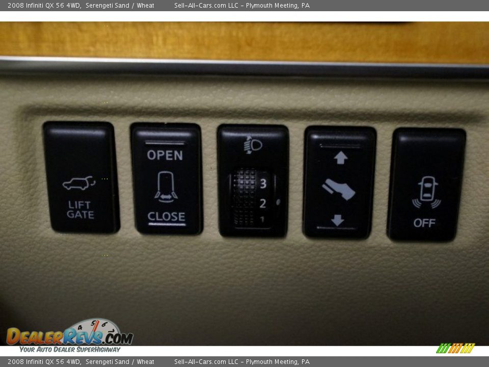 Controls of 2008 Infiniti QX 56 4WD Photo #36