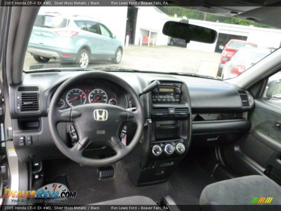 Dashboard of 2005 Honda CR-V EX 4WD Photo #14