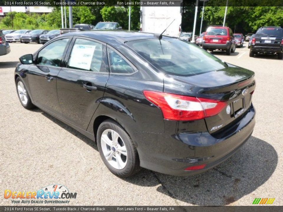 2014 Ford Focus SE Sedan Tuxedo Black / Charcoal Black Photo #6