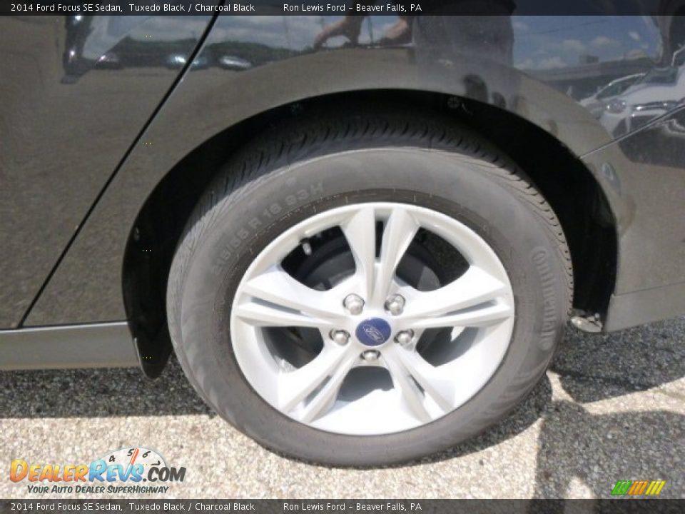2014 Ford Focus SE Sedan Tuxedo Black / Charcoal Black Photo #9