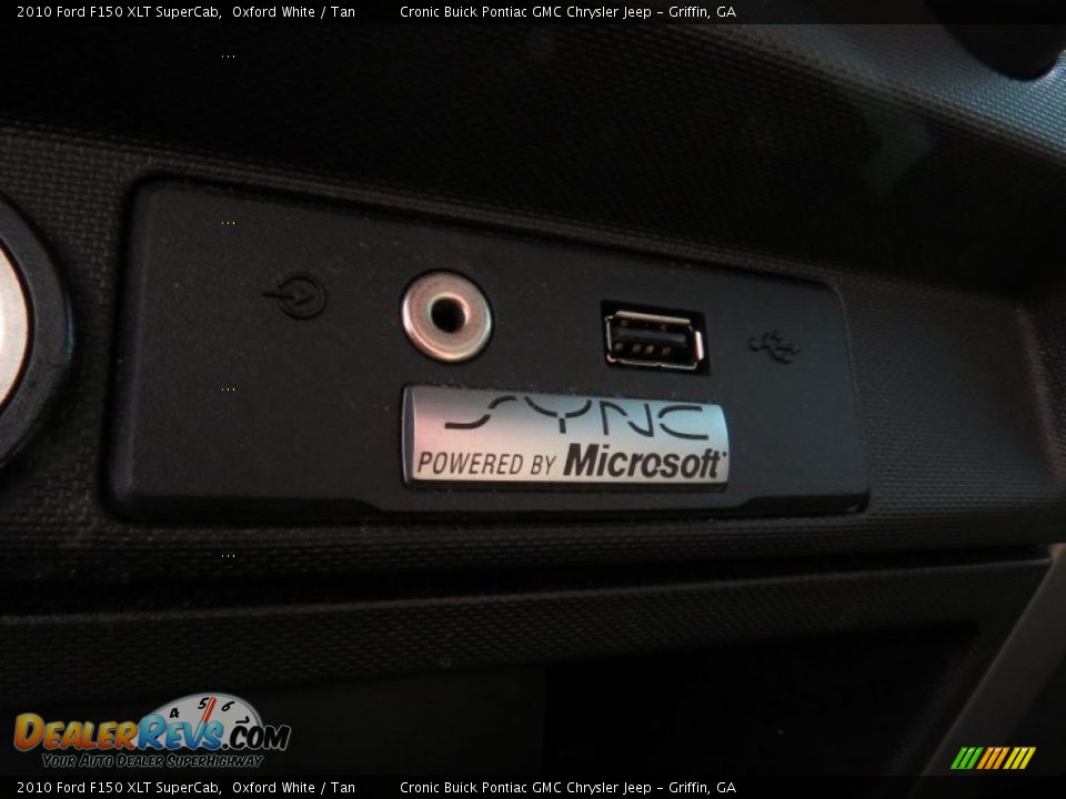 2010 Ford F150 XLT SuperCab Oxford White / Tan Photo #24