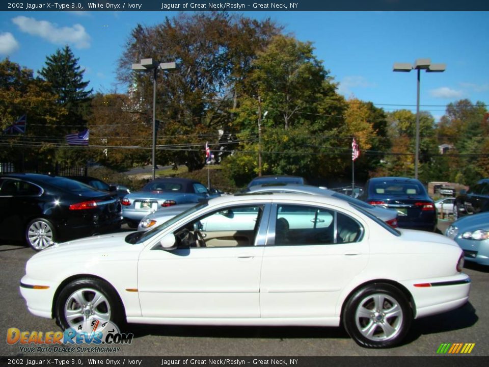 2002 Jaguar X-Type 3.0 White Onyx / Ivory Photo #2