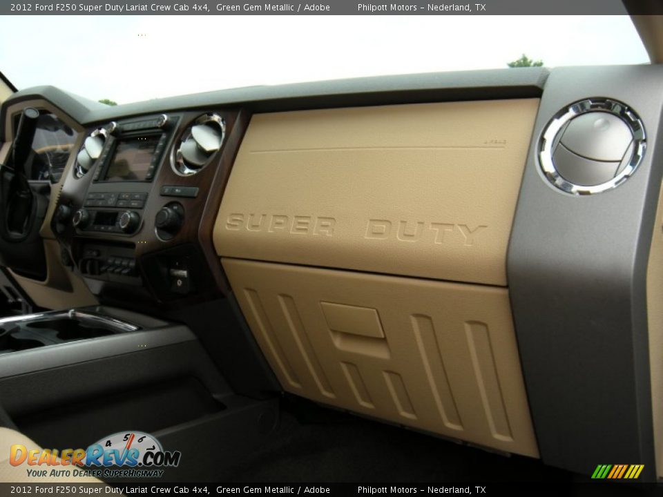 2012 Ford F250 Super Duty Lariat Crew Cab 4x4 Green Gem Metallic / Adobe Photo #26