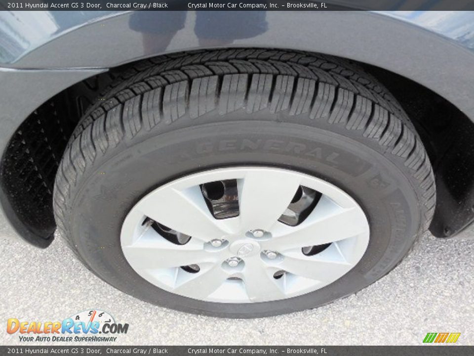 2011 Hyundai Accent GS 3 Door Charcoal Gray / Black Photo #15