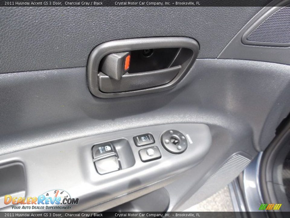 2011 Hyundai Accent GS 3 Door Charcoal Gray / Black Photo #18