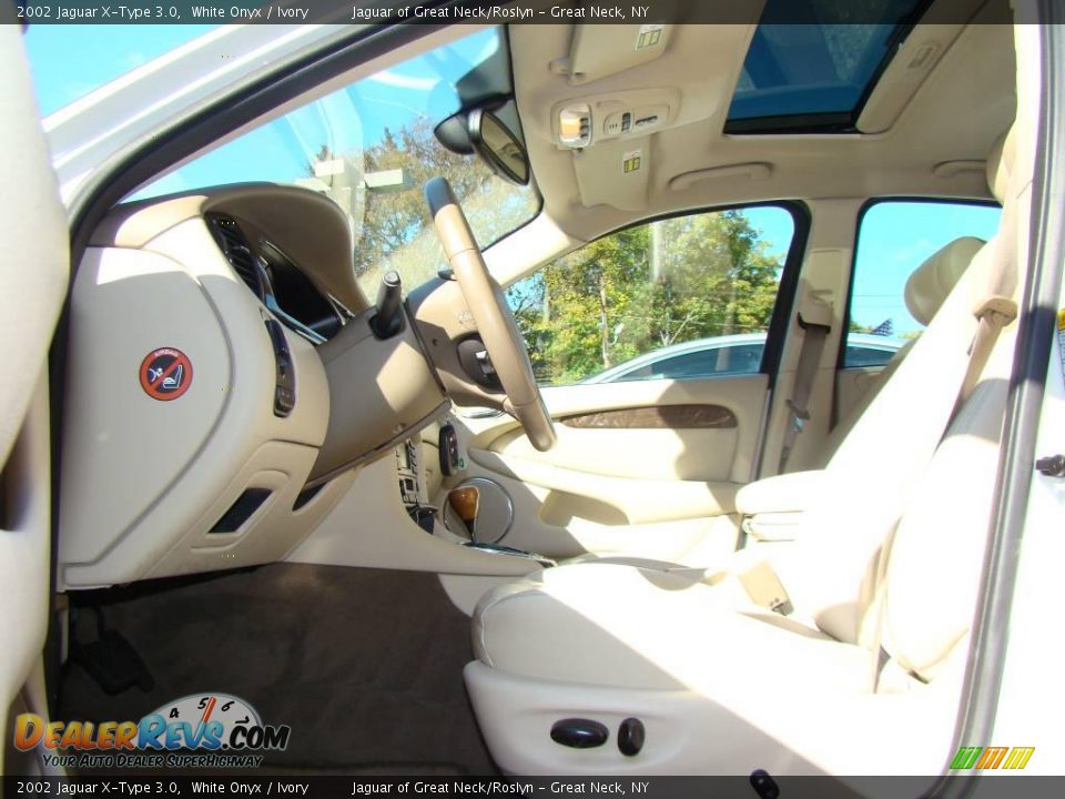 2002 Jaguar X-Type 3.0 White Onyx / Ivory Photo #12