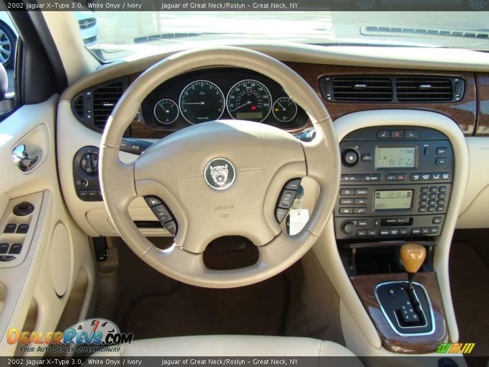 2002 Jaguar X-Type 3.0 White Onyx / Ivory Photo #14