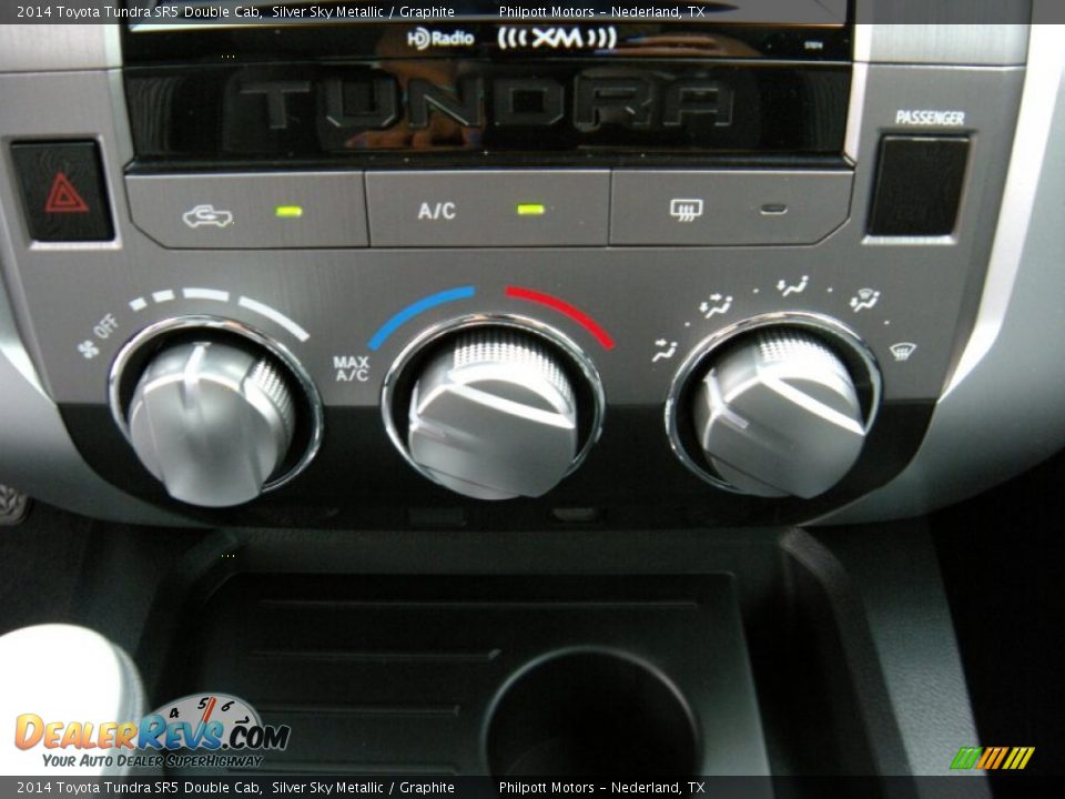 2014 Toyota Tundra SR5 Double Cab Silver Sky Metallic / Graphite Photo #28