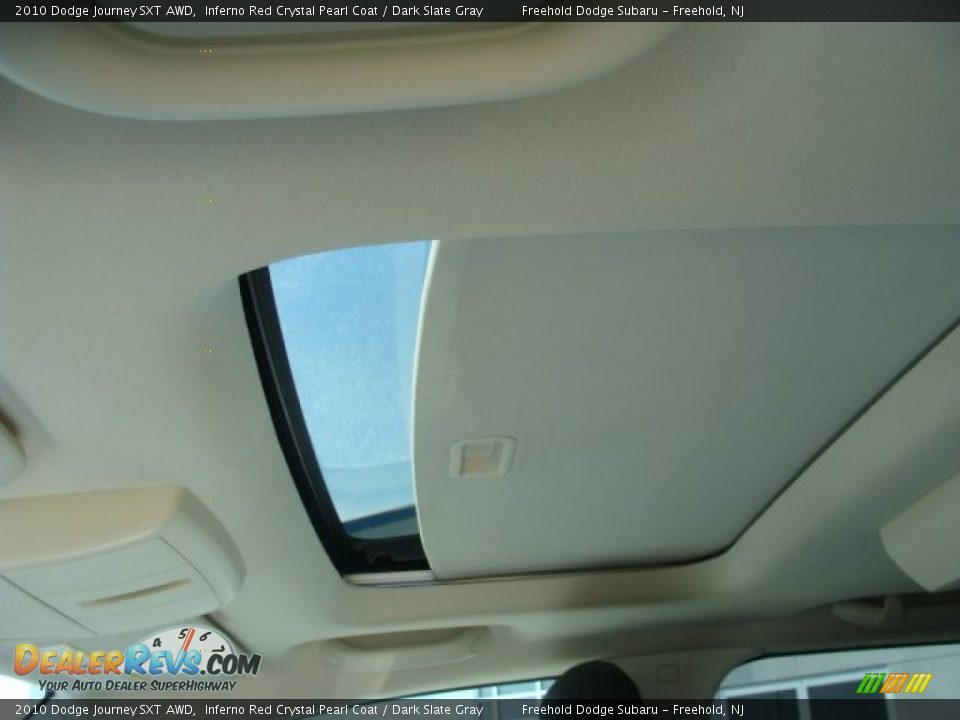 2010 Dodge Journey SXT AWD Inferno Red Crystal Pearl Coat / Dark Slate Gray Photo #17