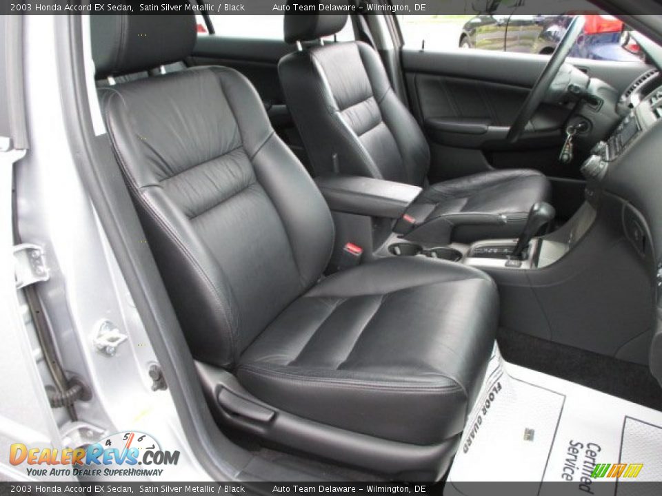 2003 Honda Accord EX Sedan Satin Silver Metallic / Black Photo #16