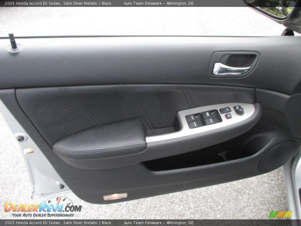2003 Honda Accord EX Sedan Satin Silver Metallic / Black Photo #22
