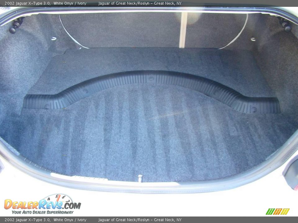 2002 Jaguar X-Type 3.0 White Onyx / Ivory Photo #25