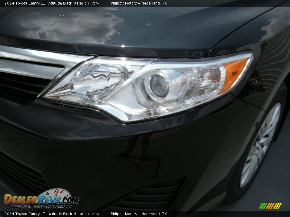 2014 Toyota Camry LE Attitude Black Metallic / Ivory Photo #9