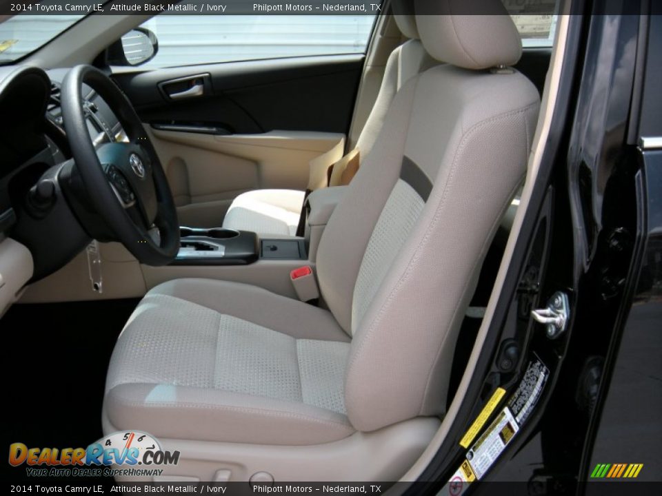 2014 Toyota Camry LE Attitude Black Metallic / Ivory Photo #20