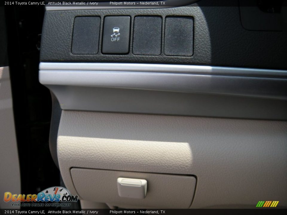 2014 Toyota Camry LE Attitude Black Metallic / Ivory Photo #29