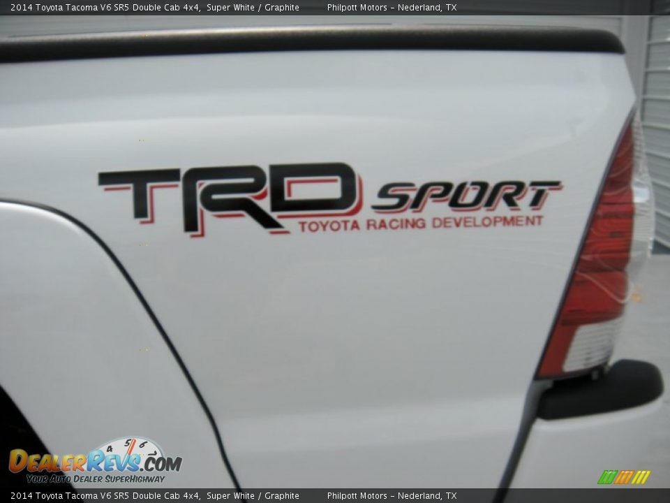 2014 Toyota Tacoma V6 SR5 Double Cab 4x4 Super White / Graphite Photo #14