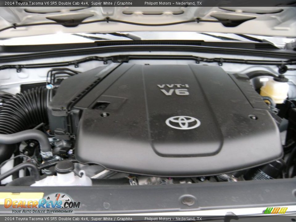 2014 Toyota Tacoma V6 SR5 Double Cab 4x4 Super White / Graphite Photo #17